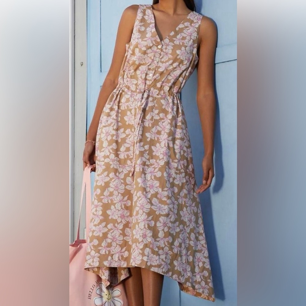NWOT GAP Women - MIDI HANKERCHIEF HEM DRESS Size Medium